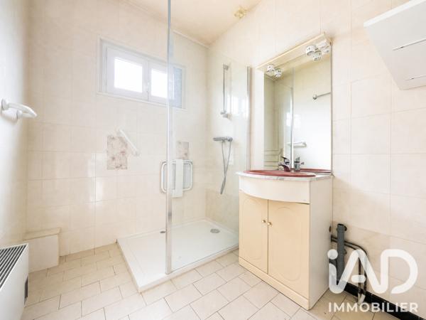 Appartement à vendre 5 pièces 97 m² La Tourette