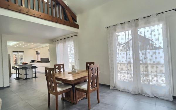 Maison à vendre    5 pièces •  La Ville-du-Bois