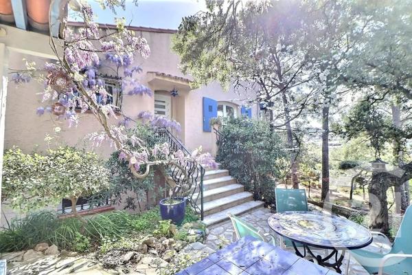 Maison à vendre  4 pièces - 110 m 2   FREJUS  - 83