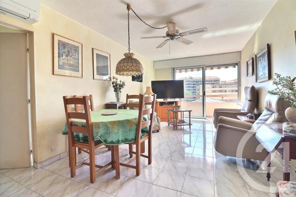 Appartement T3 à vendre  3 pièces - 64,50 m 2   FREJUS  - 83