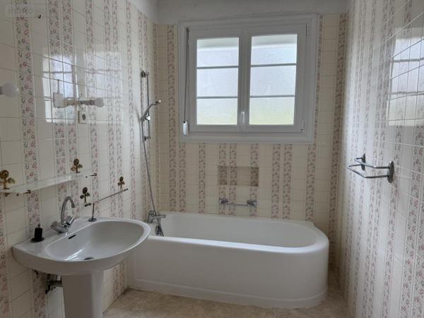 Maison à vendre à Plouguenast-Langast dans les Côtes-d'Armor (22150), ref : 22115-3344