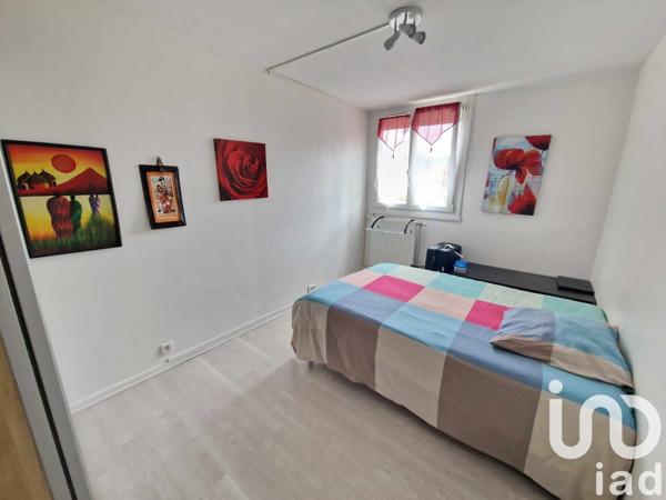 Appartement 5 pièces de 102 m² à Saran (45770)