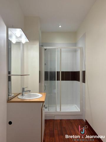 Appartement T3 - LE GENEST SAINT ISLE