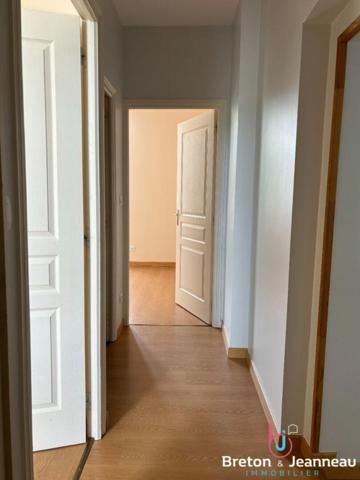 Appartement T3 - LE GENEST SAINT ISLE