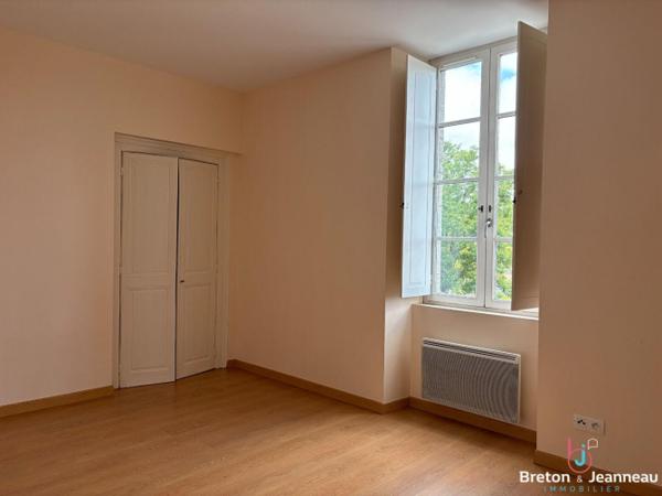 Appartement T3 - LE GENEST SAINT ISLE