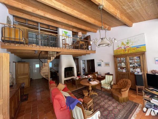 BOUAYE CENTRE maison d'environ 332m² surface utile dont 173m²  habitable sur terrain  2463m²