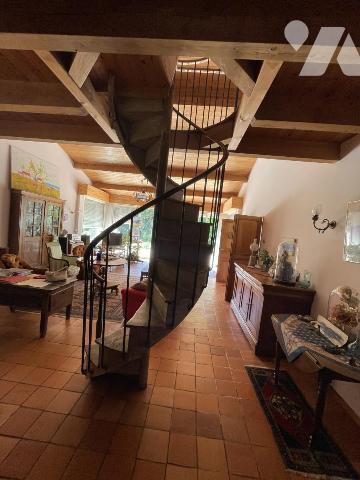 BOUAYE CENTRE maison d'environ 332m² surface utile dont 173m²  habitable sur terrain  2463m²