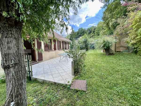 Maison de 115m² sur un terrain de 385m² sur sous sol total.