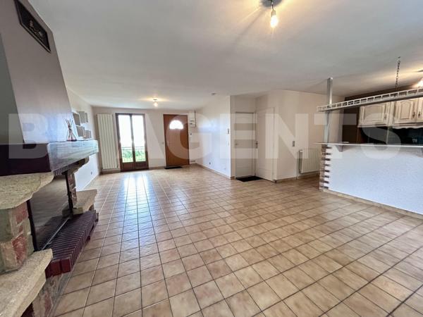 Maison de 115m² sur un terrain de 385m² sur sous sol total.