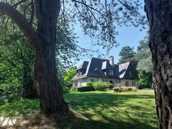 A VENDRE - MAISON D'ARCHITECTE 215 M² - LECOUSSE - TERRAIN 6875 M²