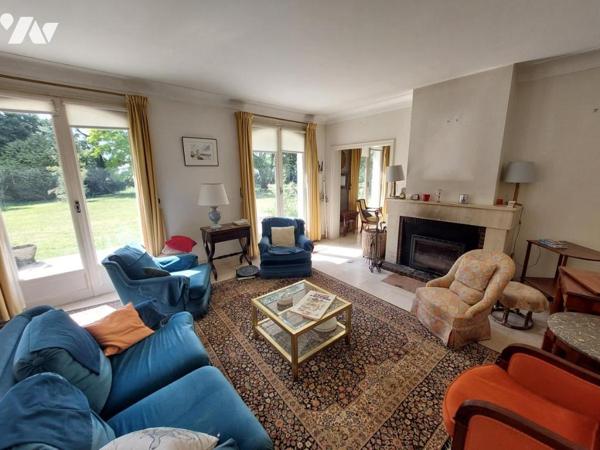 A VENDRE - MAISON D'ARCHITECTE 215 M² - LECOUSSE - TERRAIN 6875 M²