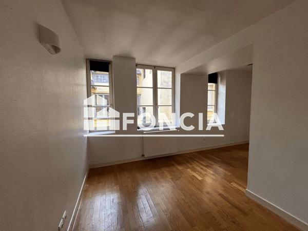 Location Appartement 3 pièces 98.74 m² - 1 PLACE DES TERREAUX Lyon 69001