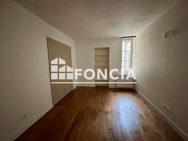 Location Appartement 3 pièces 98.74 m² - 1 PLACE DES TERREAUX Lyon 69001