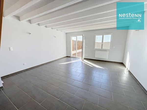 Maison à vendre à Montbrison - 4 pièces, 2 chambres, jardin plein Sud et 2 stationnements