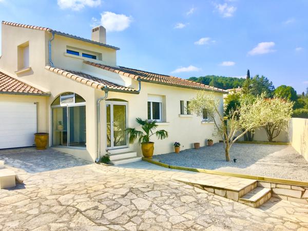 CLERMONT-L’HÉRAULT Villa 130m² 3Ch, Véranda + Garage + Cave + 479m² de Terrain