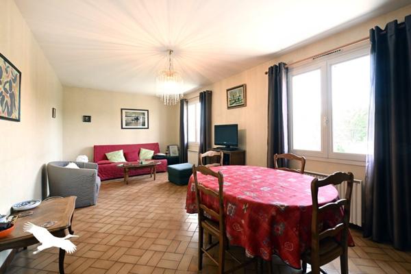 Maison à vendre |  Montmoreau-Saint-Cybard |  5 pièces | 125 m²
