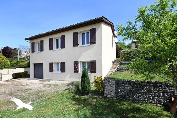 Maison à vendre |  Montmoreau-Saint-Cybard |  5 pièces | 125 m²