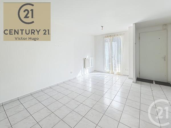 Appartement F2 à vendre  2 pièces - 48,45 m 2   CONDAT SUR VIENNE  - 87