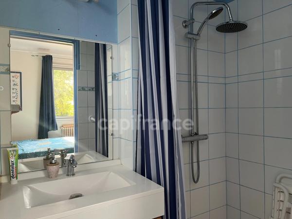 Maison de caractère dans quartier calme et verdoyant, proche commerces et mer