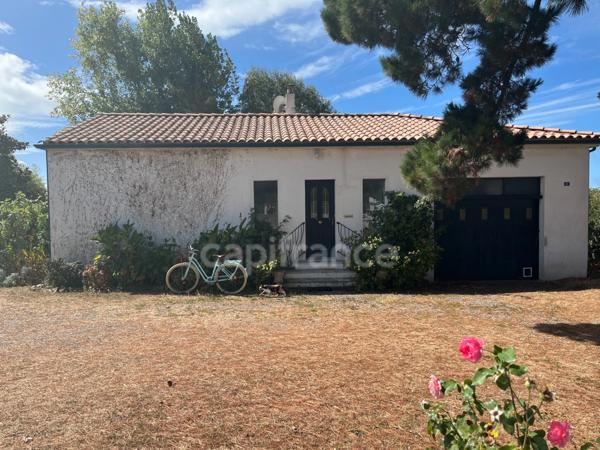 Maison de caractère dans quartier calme et verdoyant, proche commerces et mer