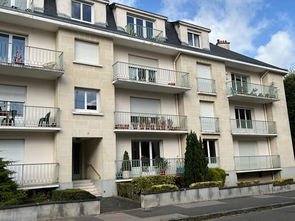 Appartement 3 pièces 80m² à rénover,  
Nantes 44300
