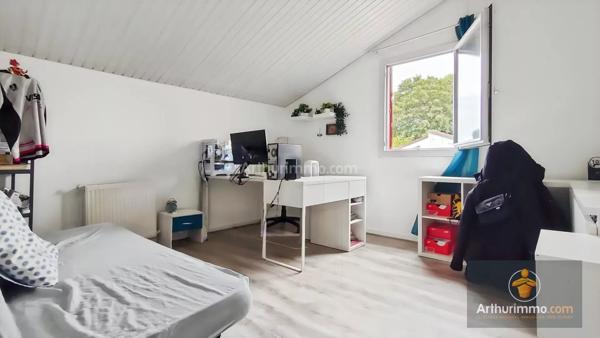 Vente                                                      Maison
                        
                     4 pièces                      99 m2                     à Bondoufle