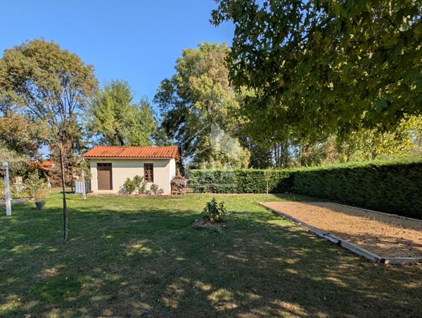 Maison de plain pied à vendre à Montpon-Ménestérol 3 pièces 78 m2