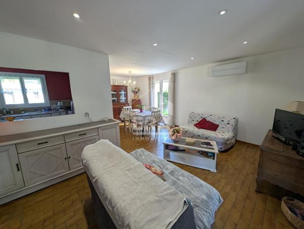 Maison de plain pied à vendre à Montpon-Ménestérol 3 pièces 78 m2