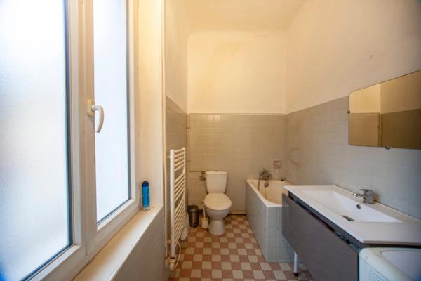 À vendre Appartement T2 de 30 m² à MARSEILLE 3EME ARRONDISSEMENT