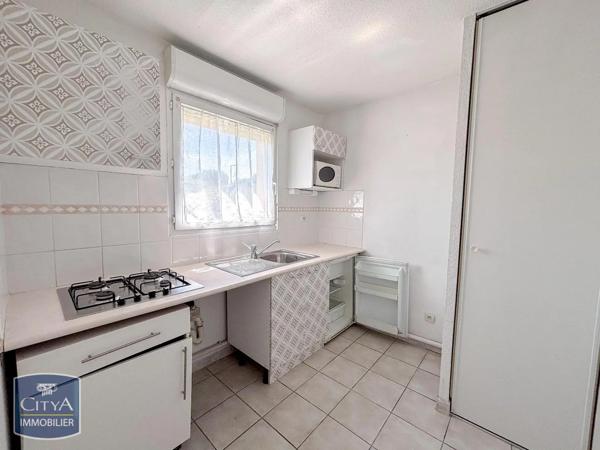 Appartement à louer 2 pièces 43.78m² Carcassonne (11000)