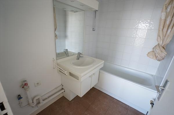 LILLE - EURALILLE - APPARTEMENT - STUDIO