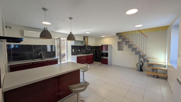 MAISON DE VILLAGE de 76 m² avec Extérieur