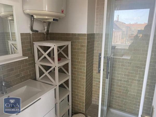 Location appartement Niort (79000) 1 pièce 20.45m²