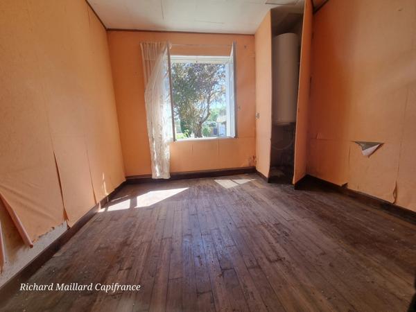 Maison ancienne à rénover + terrain constructible 809 m² — Bressols