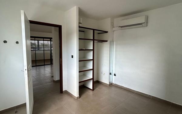 Appartement à louer    3 pièces •  Remire-Montjoly