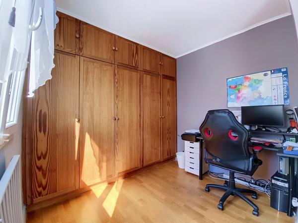 Maison
         4 pièces
        - 70 m² Exclusivité 285 000 € *
