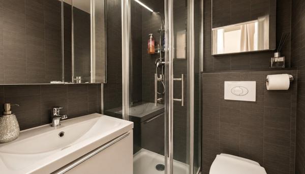 Maison de maître de 246 m² sur 608 m² de terrain, centre ville de Sanary