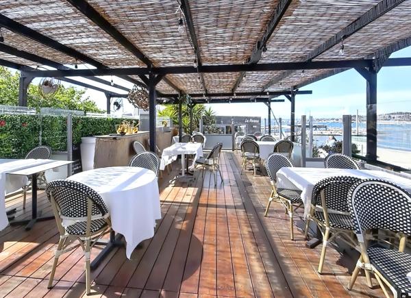 Restaurant 8eme Arr, vue mer et rade de Marseille