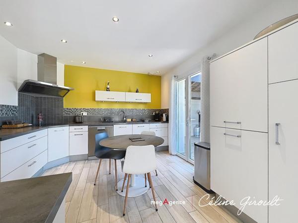 Maison à SAINT-MARTIN-DES-CHAMPS, 50300 - 4 pièces 120m²