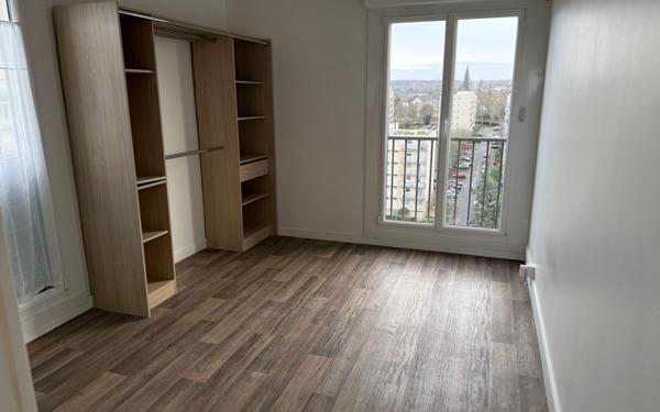 Appartement à louer    4 pièces •  Le Pecq