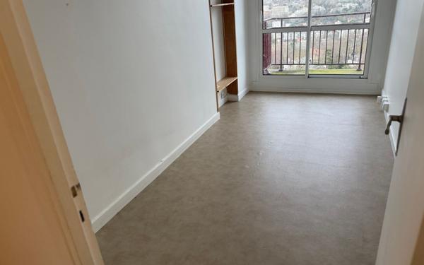 Appartement à louer    4 pièces •  Le Pecq