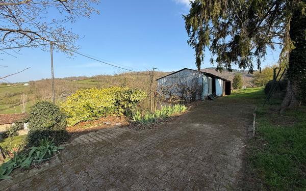 Maison à vendre    5 pièces •  Sourcieux-les-Mines