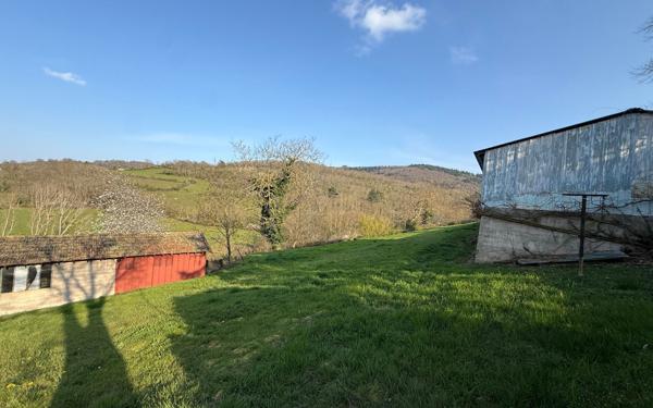 Maison à vendre    5 pièces •  Sourcieux-les-Mines