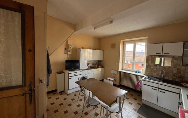 Maison à vendre    5 pièces •  Sourcieux-les-Mines