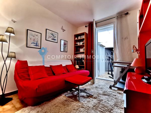 Villa
                                                                                                                                                                                                                                                                                                                        6 pièce(s)                                                                                                                                                                                                          5 chambre(s)                                                                                                                                                                                                          150  m²