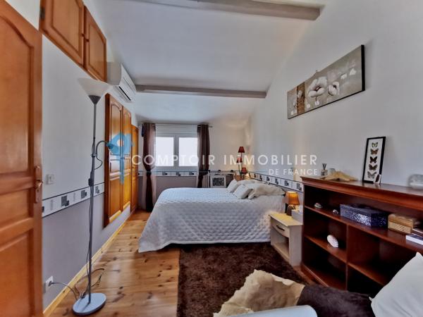 Villa
                                                                                                                                                                                                                                                                                                                        6 pièce(s)                                                                                                                                                                                                          5 chambre(s)                                                                                                                                                                                                          150  m²