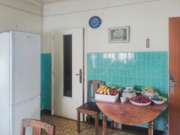 Maison lumineuse sur sous sol