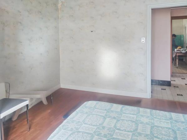 Maison lumineuse sur sous sol