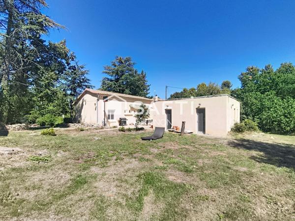 Maison 157m² sur 3000m² de terrain avec Vue Luberon – Apt (84400)
