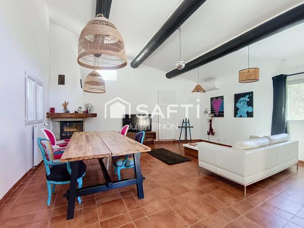 Maison 157m² sur 3000m² de terrain avec Vue Luberon – Apt (84400)